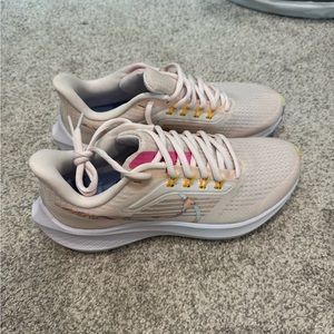 Pink Nike Tennis Shoes